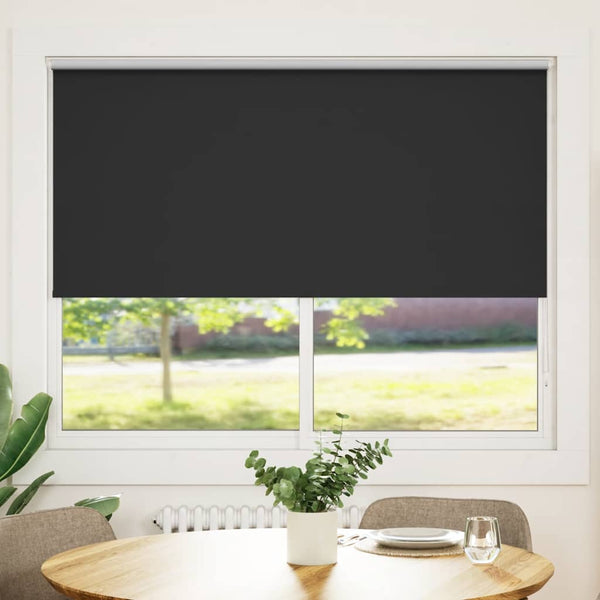 vidaXL Blackout Roller Blind 164.4 x 175 cm, Fabric Width 160 cm, Black