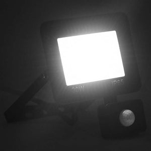 vidaXL LED Floodlight with Sensor 30 W Cool White