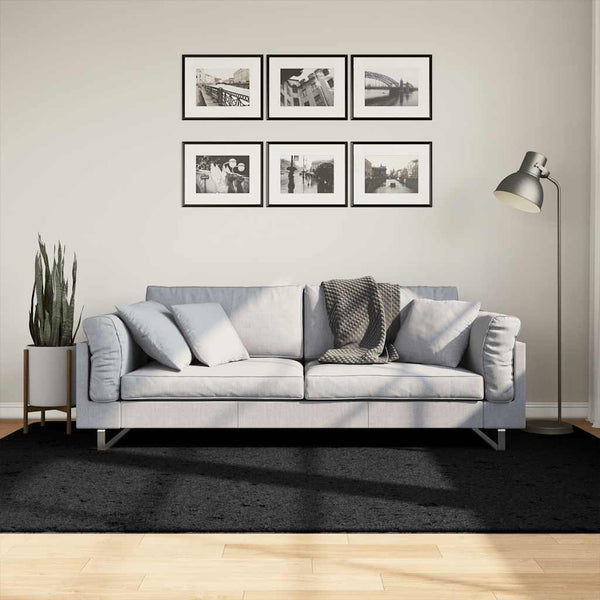 Schwarzer Kurzflor Teppich 160x230 cm