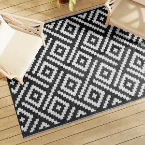 vidaXL Outdoor Rug ARAKIL White and Black 140x200 cm PP