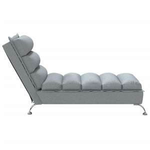 Hellgraue Chaiselongue mit Kissen