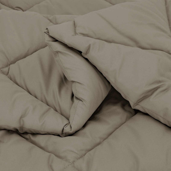 vidaXL Winter Duvet Light Grey 220 x 240 cm Microfiber